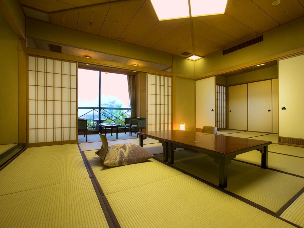 Yamashiro Onsen Midori No Yado Bansyoukaku Hotel Kaga  Exterior foto